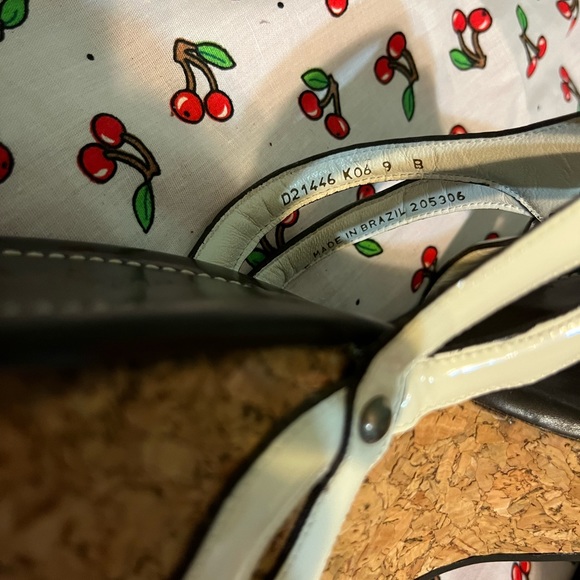 Cole Haan dressy sandals.  4 1/4 inch heels.  Size 9 B.  Very good condition. - Picture 3 of 5